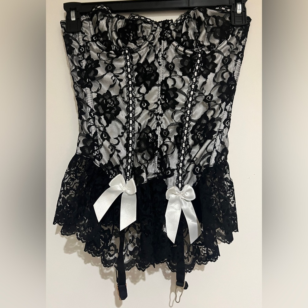 Frederick's of Hollywood Black and White Lace Corset